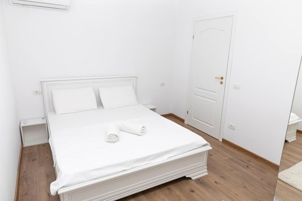 Enescu 3 City Center Flat Тимишоара Экстерьер фото